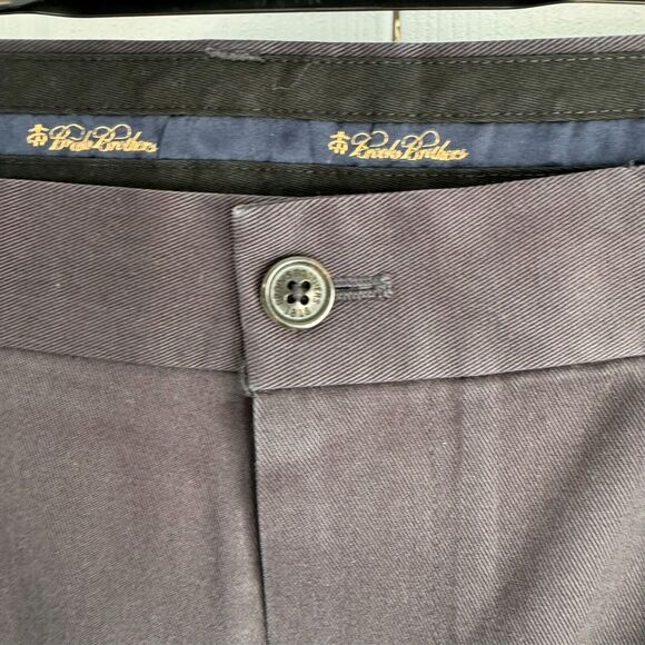 Brooks Brothers Advantage Chino Elliot 36/34 Cuffed *Wallet‎ Fade Spot* - Picture 2 of 11